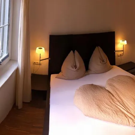 Buchensteinblick アパート *